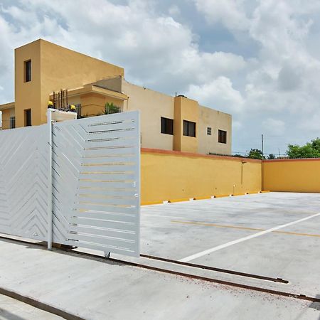 Bnb Tropical Island Aparthotel - Corales Del Sur - Santo Domingo Este La Viva Exterior foto