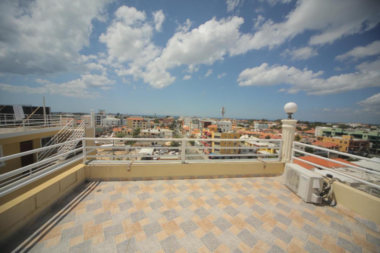 Bnb Tropical Island Aparthotel - Corales Del Sur - Santo Domingo Este La Viva Exterior foto