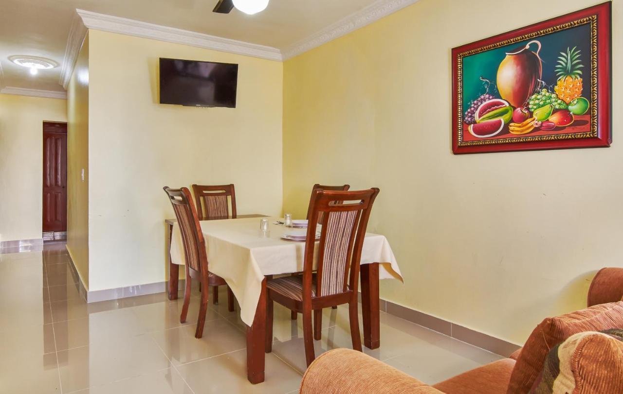 Bnb Tropical Island Aparthotel - Corales Del Sur - Santo Domingo Este La Viva Exterior foto