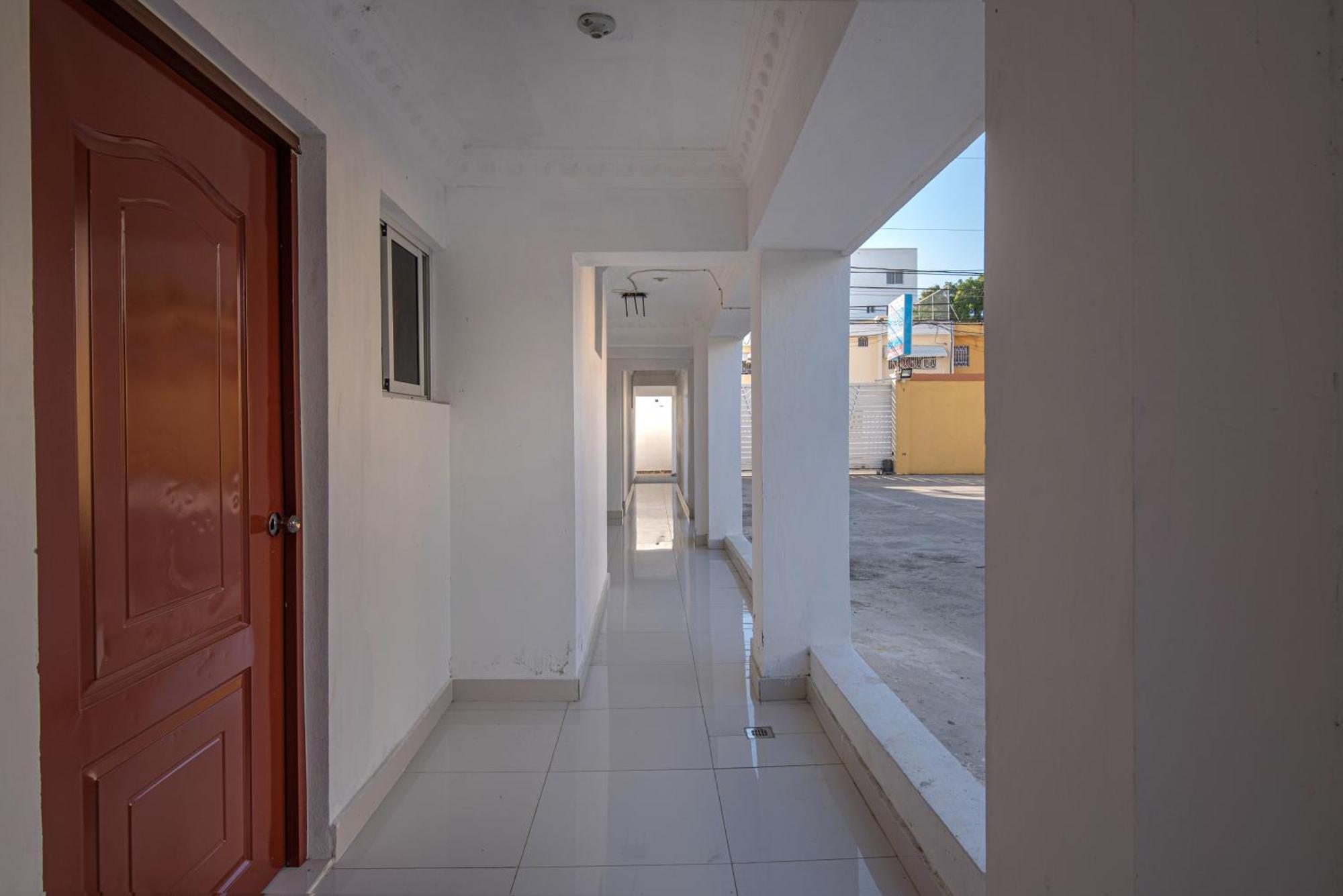 Bnb Tropical Island Aparthotel - Corales Del Sur - Santo Domingo Este La Viva Exterior foto